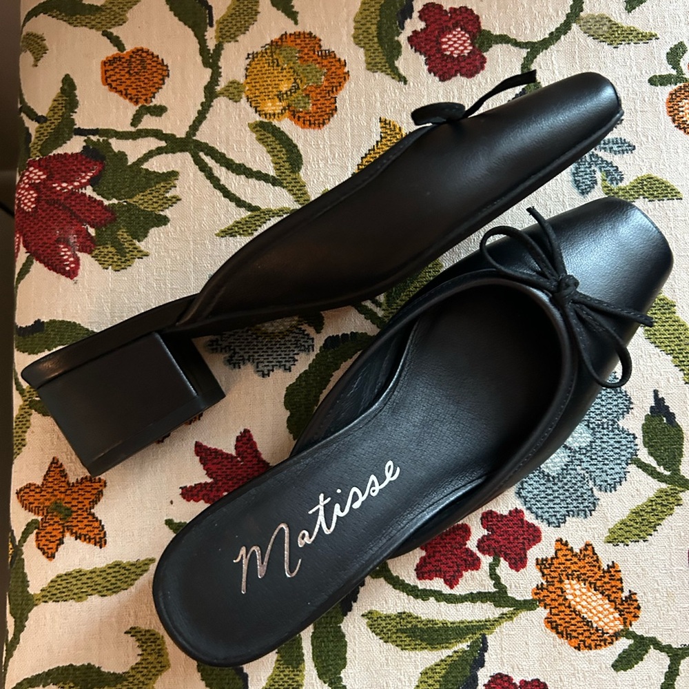 NWT Matisse Heeled Mule Size 6